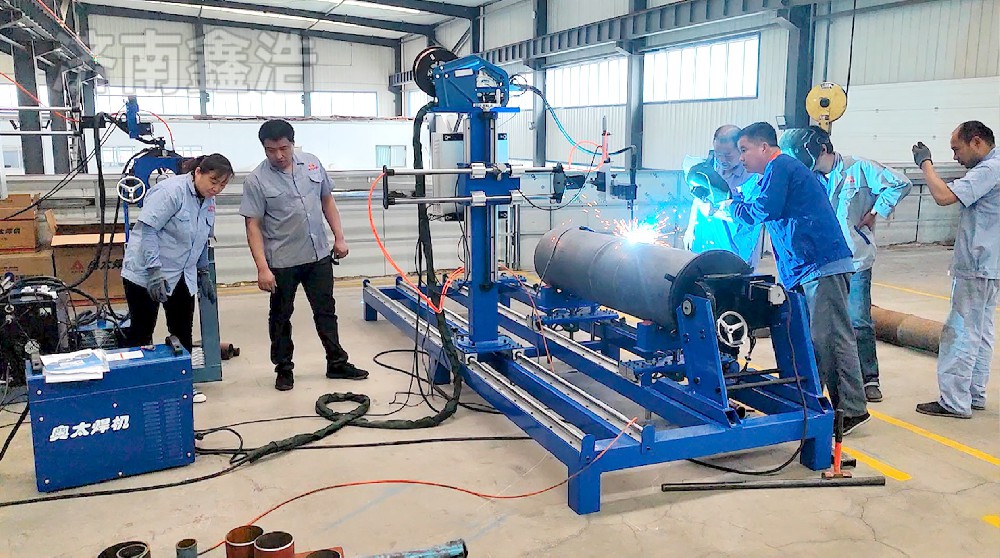 濟南本地客戶(hù)采購我司簡(jiǎn)易法蘭自動(dòng)焊和氬弧自動(dòng)焊