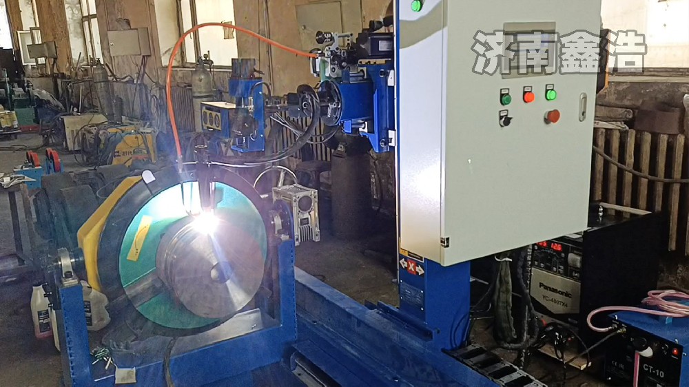 哈爾濱客戶(hù)訂購7軸氬弧自動(dòng)焊，環(huán)縫直縫雙焊接，成型美觀(guān)