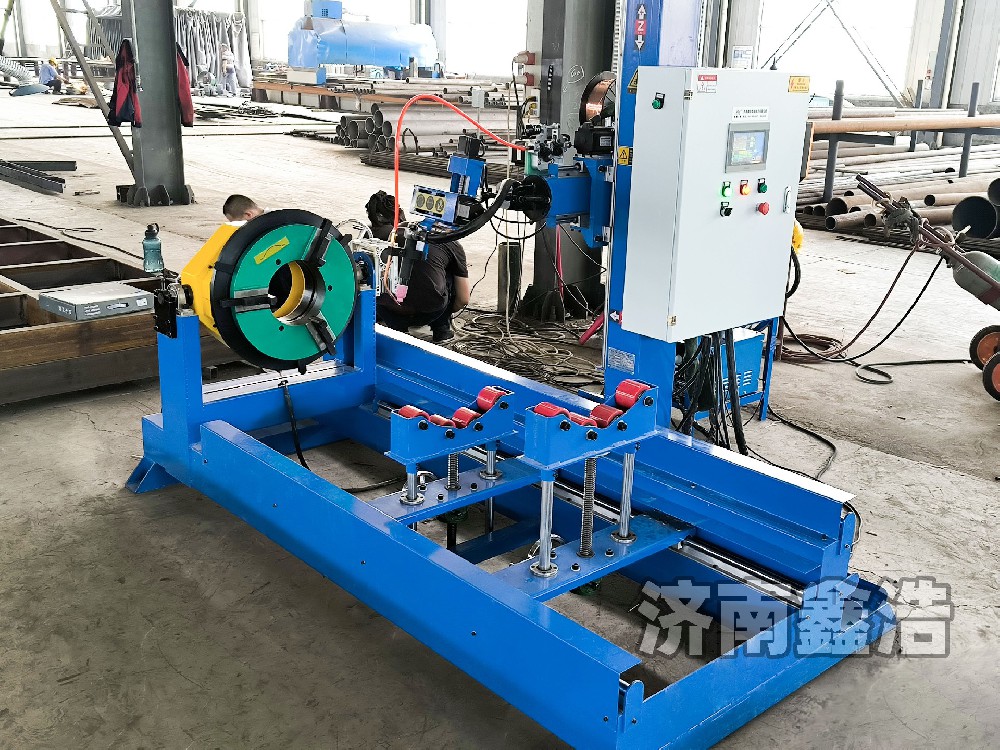 衡水客戶(hù)訂購鑫浩7軸-2240型，智能數控簡(jiǎn)單焊接